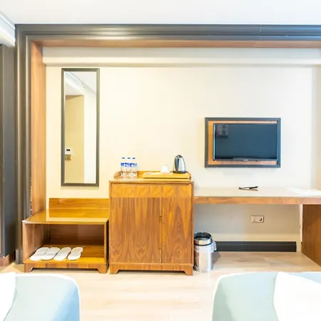 Hotel Valens Downtown