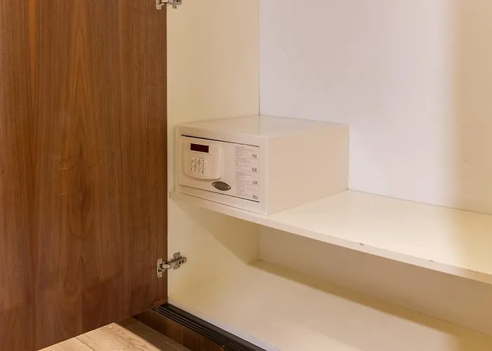 Hotel Valens Downtown 4*