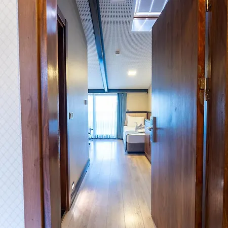 Valens Downtown Hotel