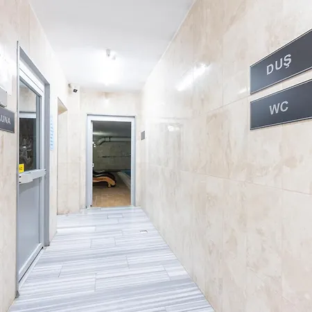 Valens Downtown ホテル 4*